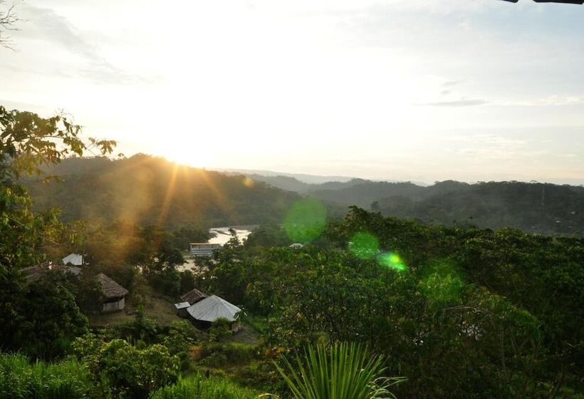ホテル Huella Verde Rainforest Lodge
