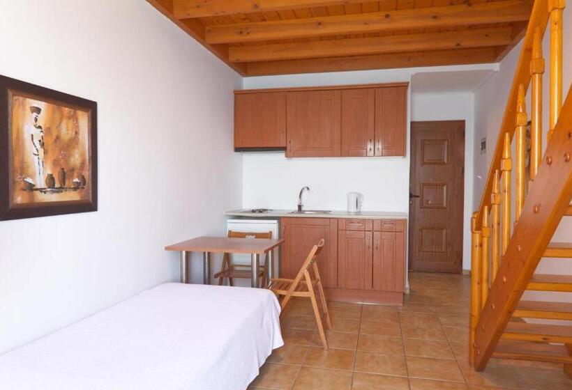 בית מלון כפרי Kekrifalia