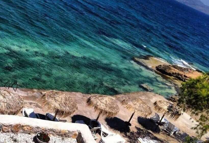 בית מלון כפרי Kekrifalia