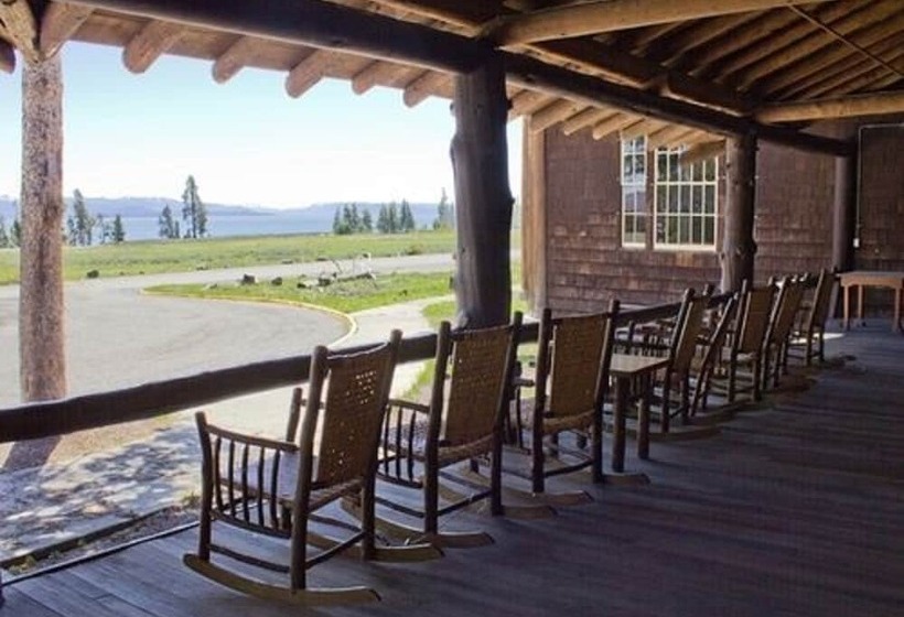 ホテル Lake Lodge Cabins   Inside The Park