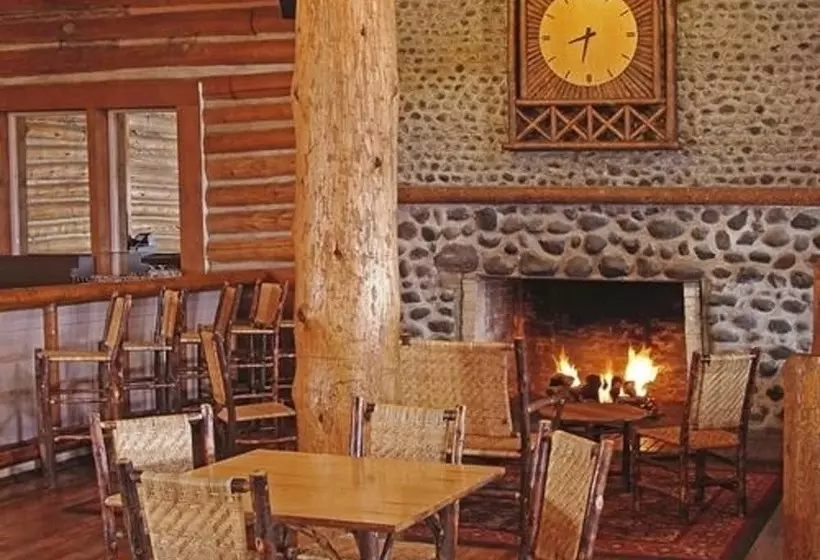 Hotelli Lake Lodge Cabins   Inside The Park