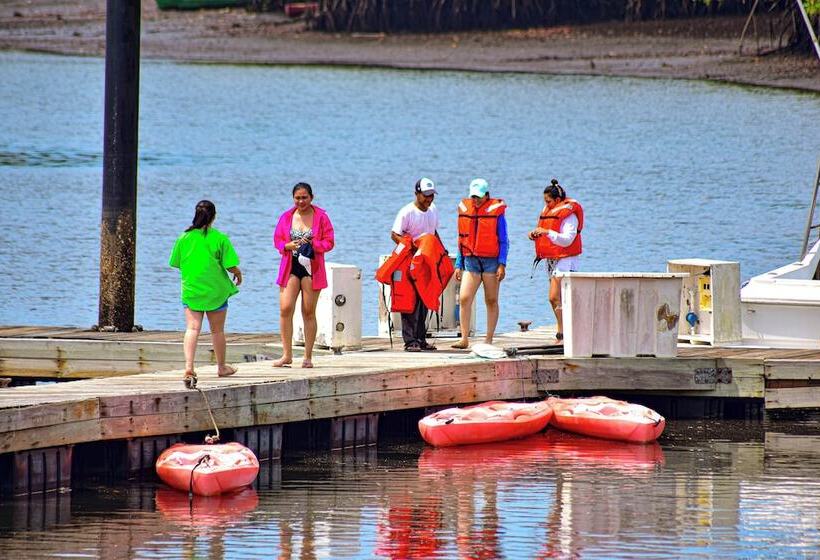 هتل Marina Puesta Del Sol