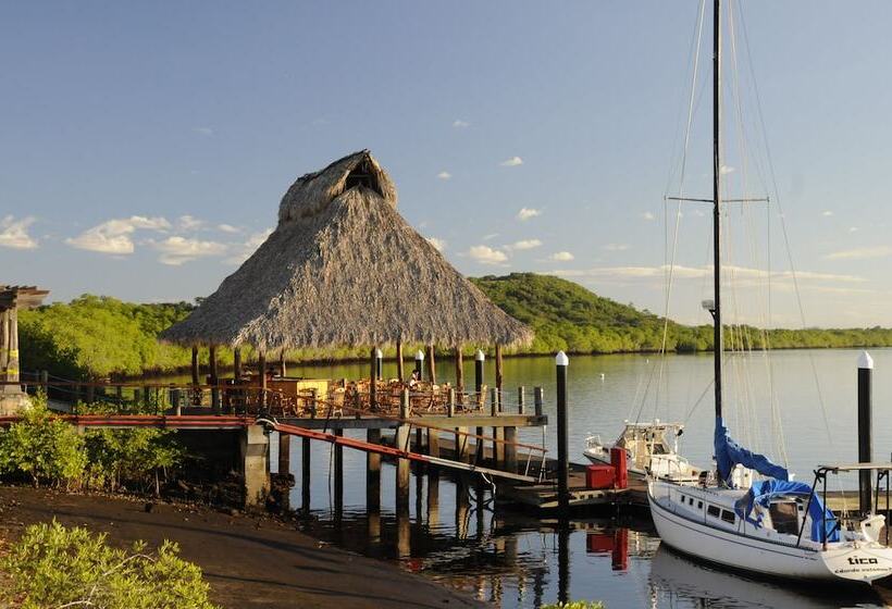 هتل Marina Puesta Del Sol