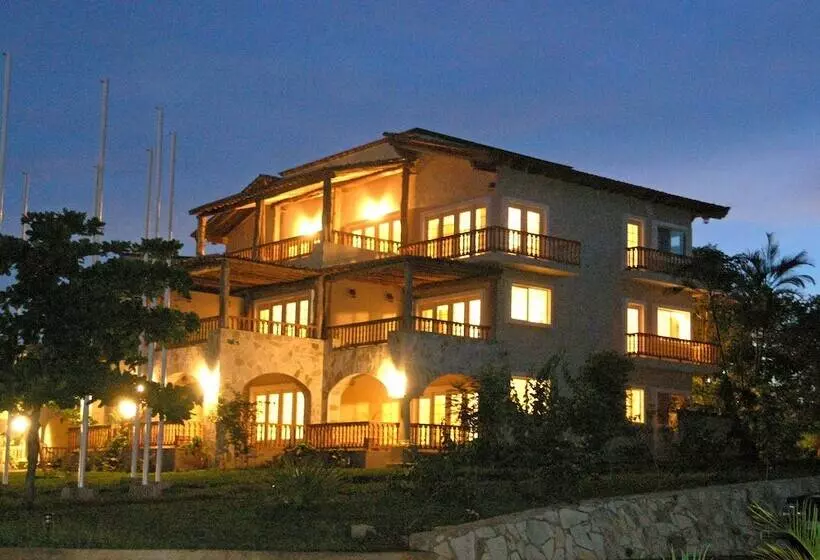 هتل Marina Puesta Del Sol
