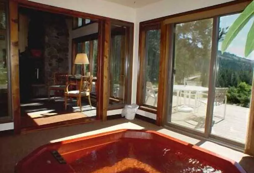 Hotelli Pahaska Tepee Resort