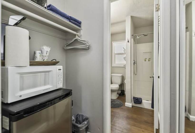 فندق Playpark Lodge