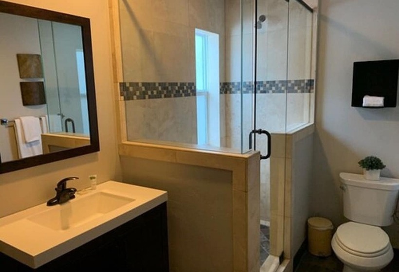 فندق Playpark Lodge