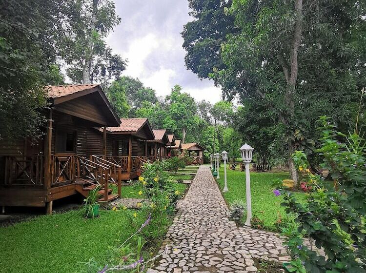 هتل Pulhapanzak Waterfalls Cabins