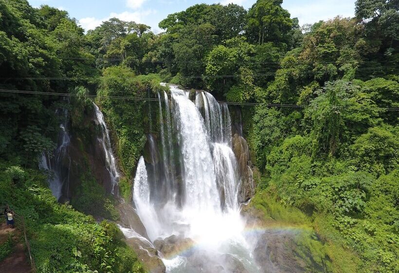 هتل Pulhapanzak Waterfalls Cabins