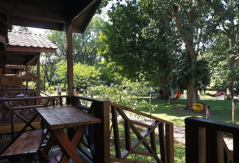 هتل Pulhapanzak Waterfalls Cabins