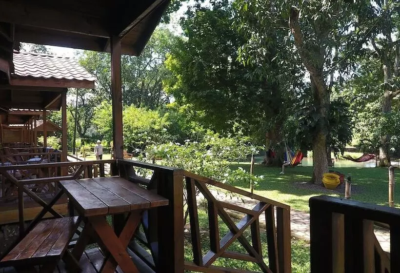 هتل Pulhapanzak Waterfalls Cabins