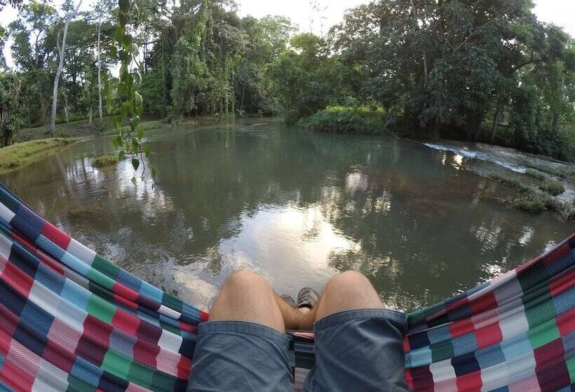 هتل Pulhapanzak Waterfalls Cabins