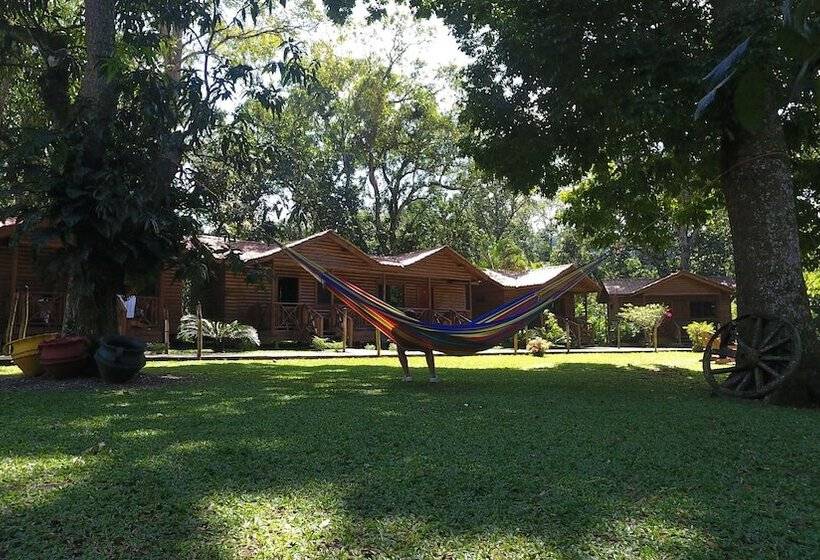 هتل Pulhapanzak Waterfalls Cabins