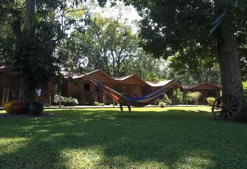 هتل Pulhapanzak Waterfalls Cabins