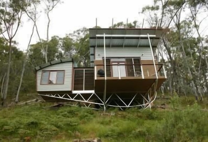 فندق The Odd Frog