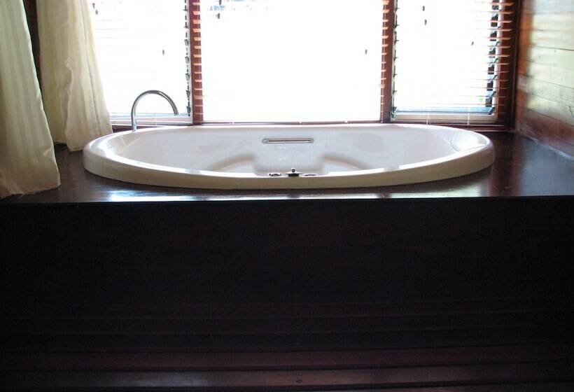 فندق The Odd Frog