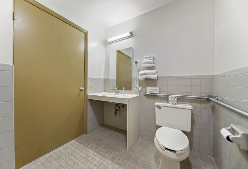 فندق على الطريق Executive Inn Cass City