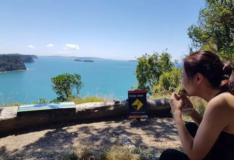 Motelli Whangaparaoa Lodge