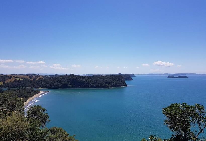 모텔 Whangaparaoa Lodge