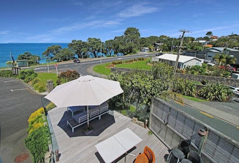 모텔 Whangaparaoa Lodge