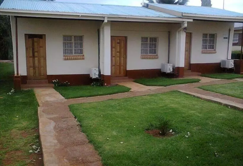 ペンション Molengoane Lodge