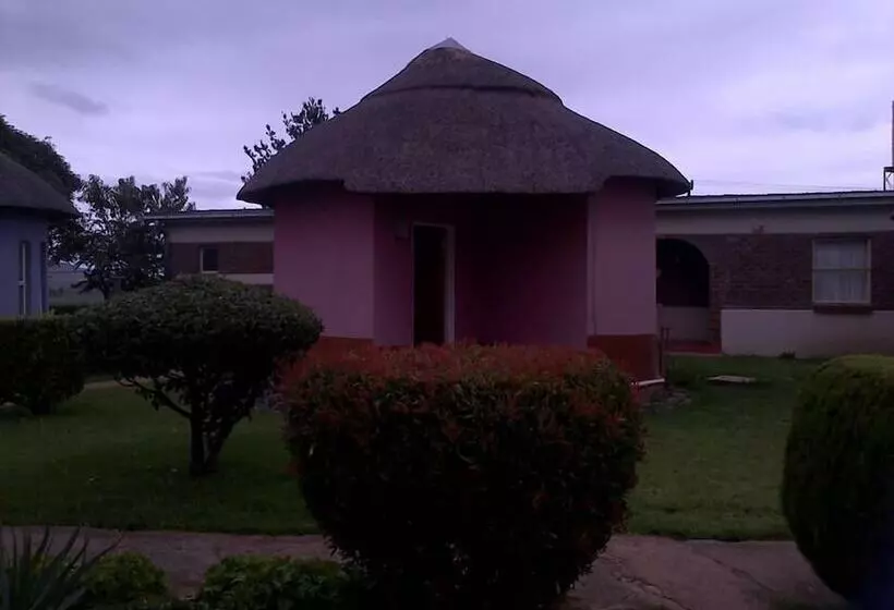 ペンション Molengoane Lodge