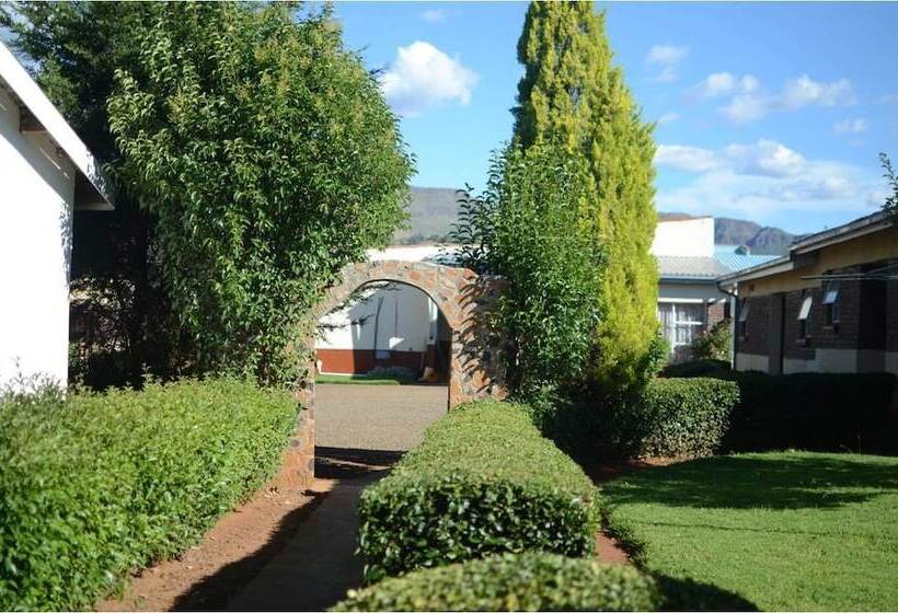 پانسیون Molengoane Lodge