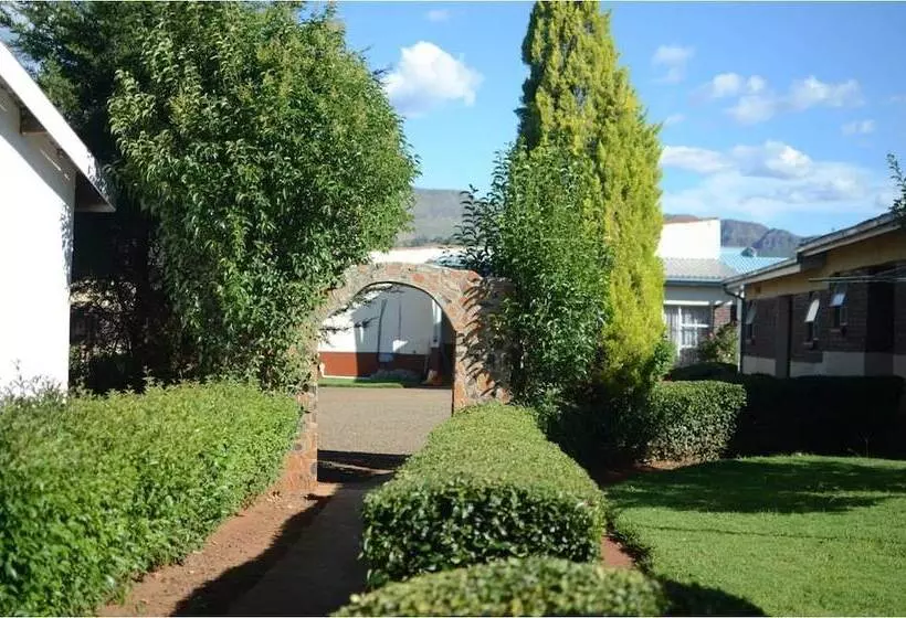 ペンション Molengoane Lodge