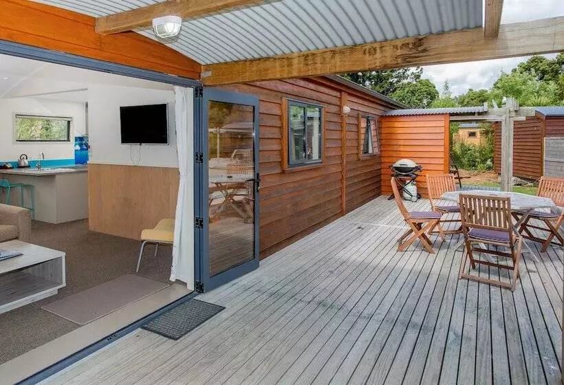 Lomakeskus Hot Water Beach Top 10 Holiday Park