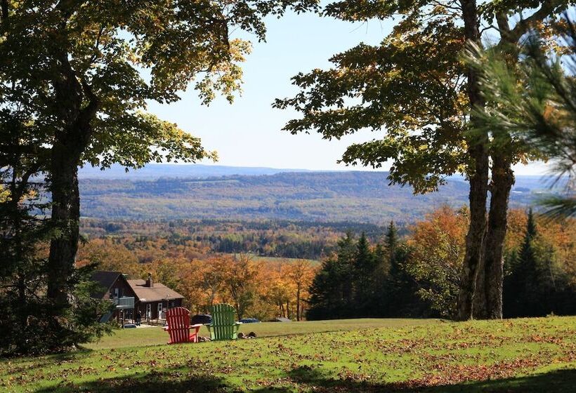 Smith Rock Chalets & Retreat
