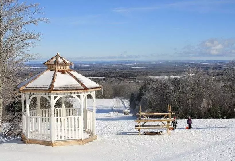 Smith Rock Chalets & Retreat
