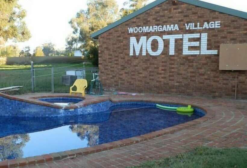 Woomargama Village Hotel Motel