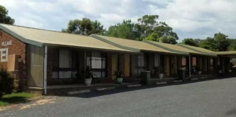 Woomargama Village Hotel Motel