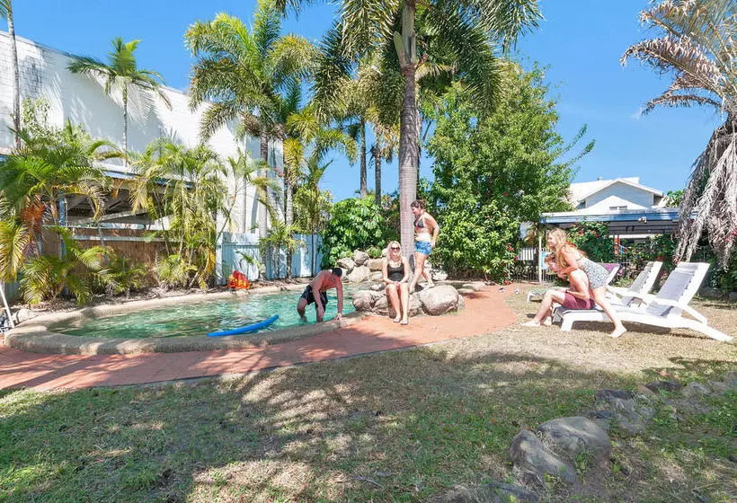 Alberg Reef Backpackers