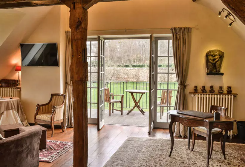 Bed and Breakfast Charmilles Des Cordeliers