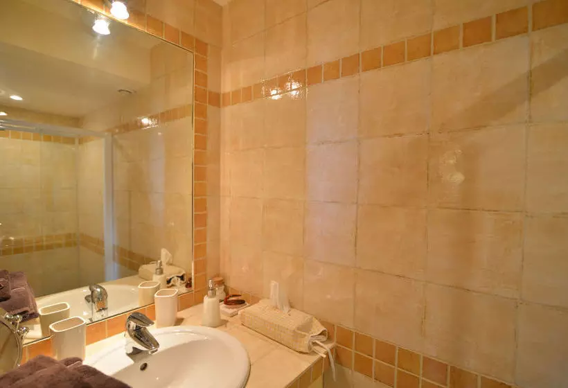 Bed and Breakfast Charmilles Des Cordeliers