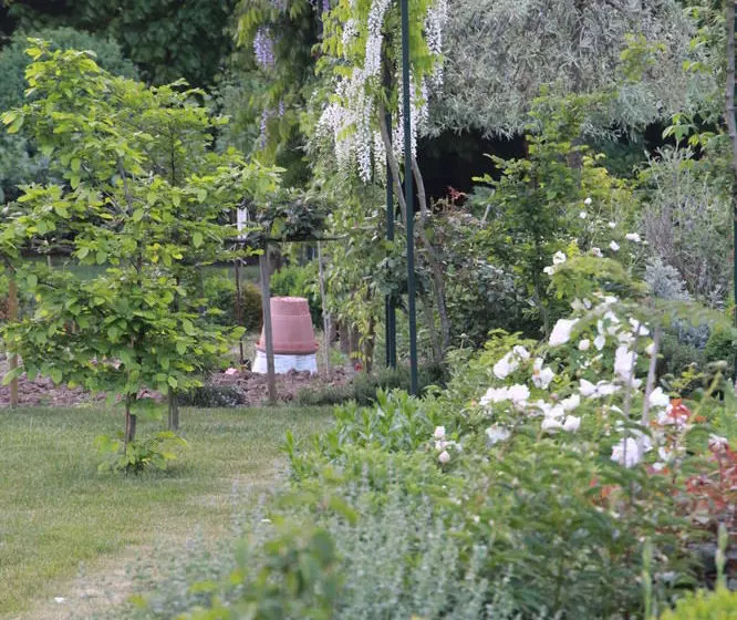 Bed and Breakfast Charmilles Des Cordeliers