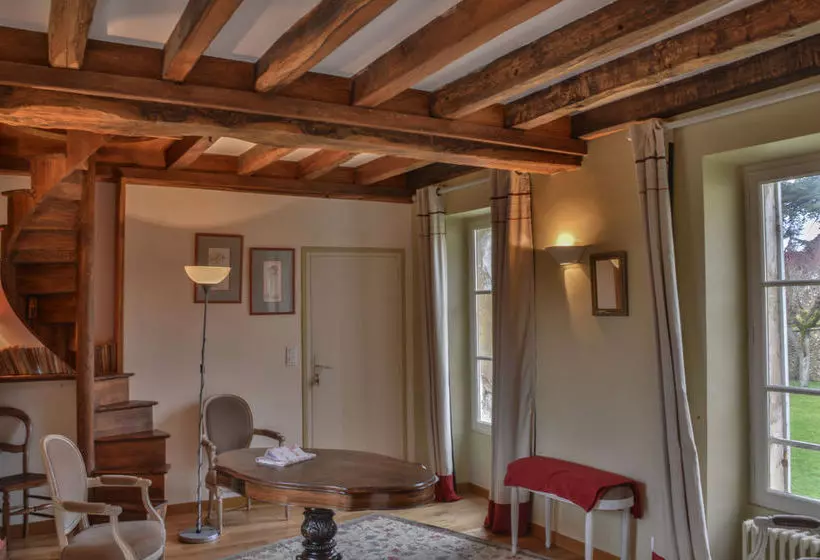 Bed and Breakfast Charmilles Des Cordeliers