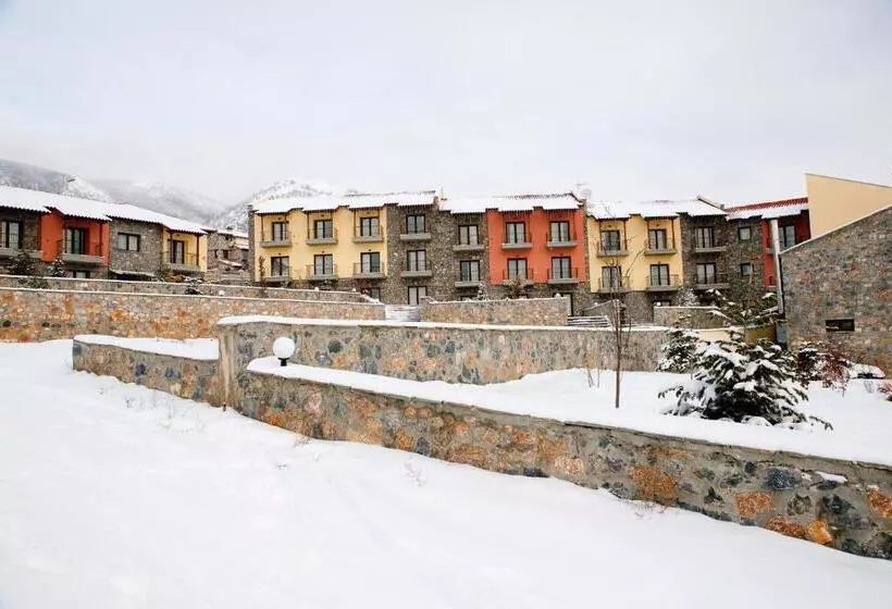 Domotel Neve Mountain Resort