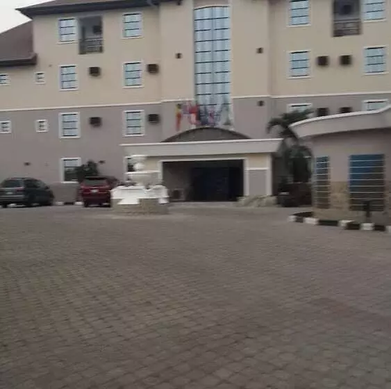 Grandvenice Hotel And Suites