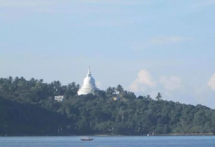 בית מלון כפרי Anara Villa