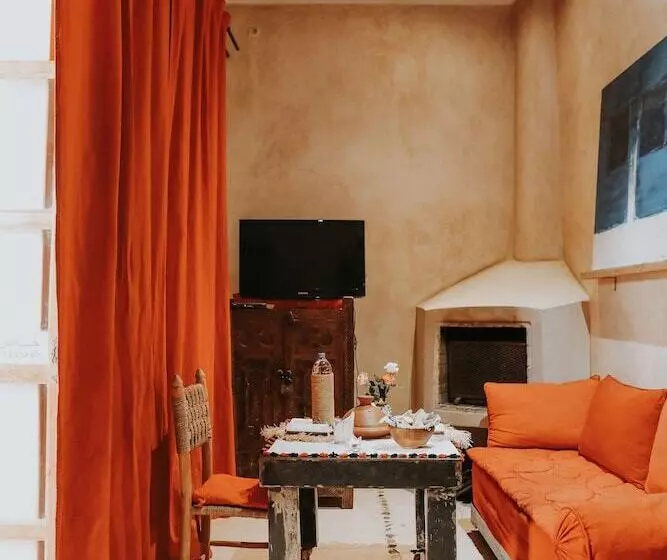 هتل Dar Nour El Houda