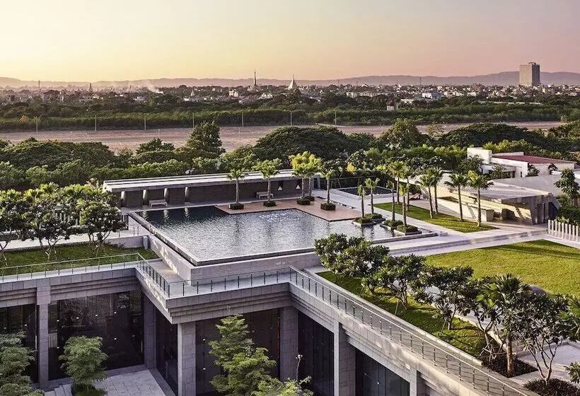 هتل Mingalar Mandalay