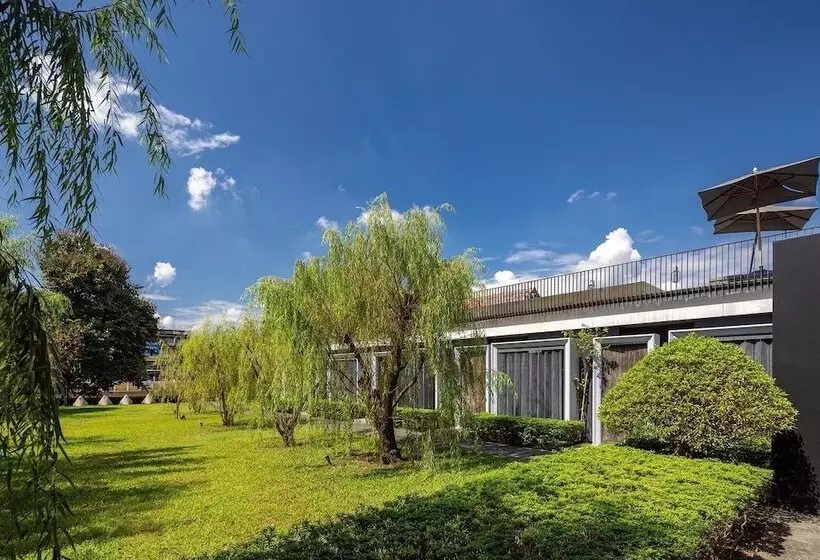 酒店 Ping Silhouette