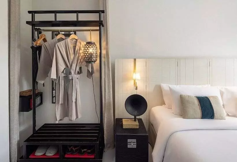 酒店 Ping Silhouette