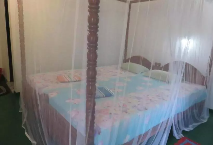 ペンション Beach Lagoon Guesthouse