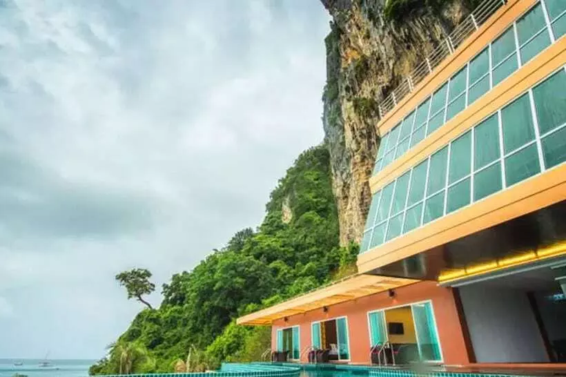 Phi Phi Cliff Beach Resort