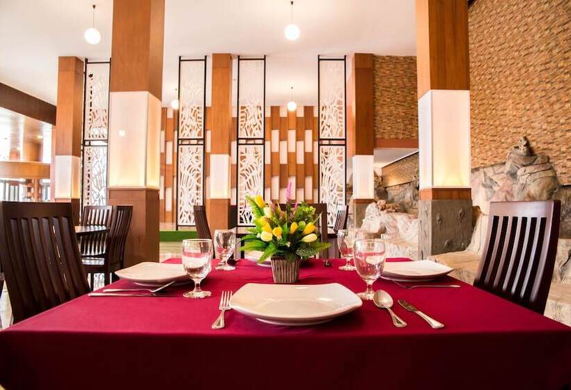 Phi Phi Cliff Beach Resort