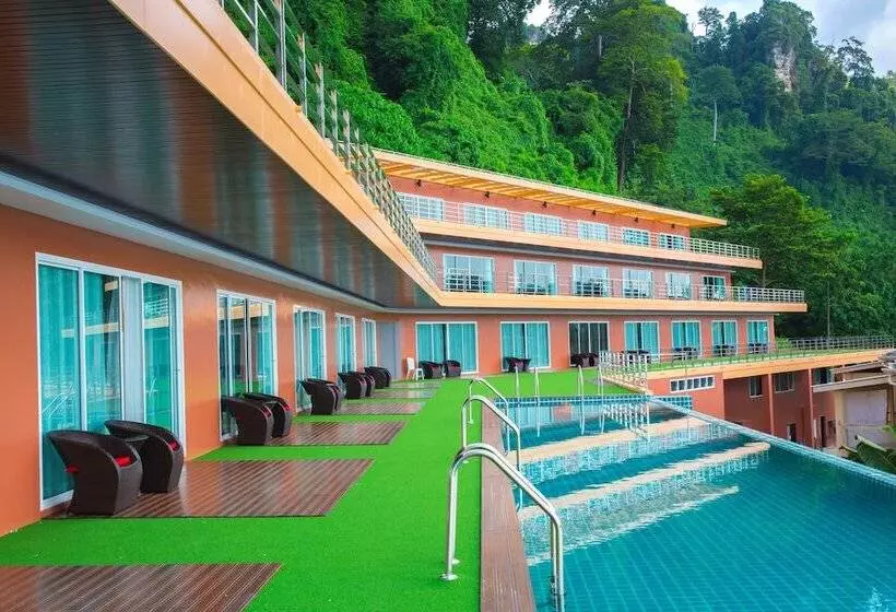 Phi Phi Cliff Beach Resort