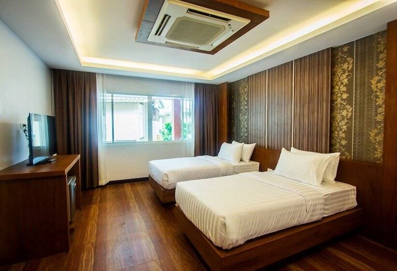 Phi Phi Cliff Beach Resort